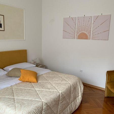 Solemare Rooms Trieste Luaran gambar